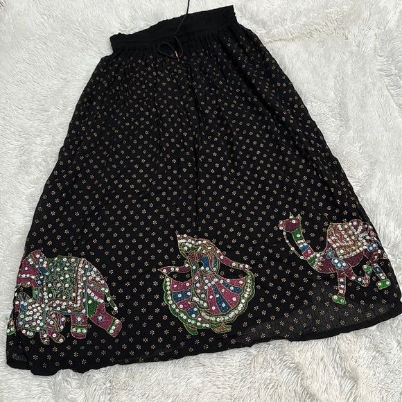 🚗 Semi Sheer & Sequin Maxi Skirt - Picture 1 of 3